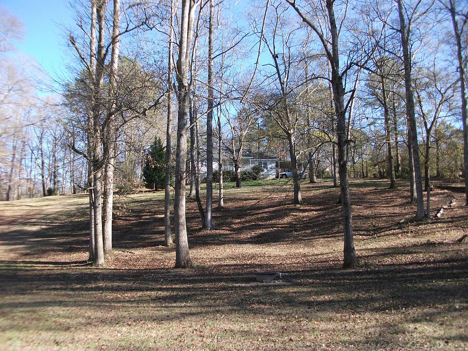 2nd image of 340 Johnny Cut Rd