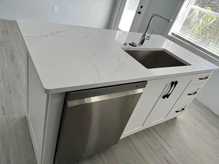 Ocean Reef Apartments — Photo 39