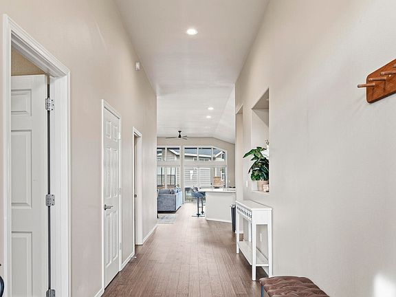 4th image of 8433 Forest Ridge Loop