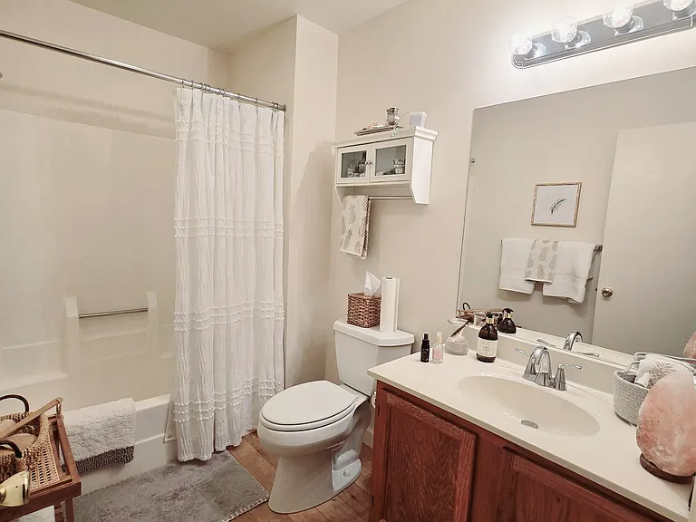 Two Bedroom Downstairs Bathroom