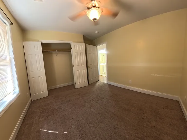 204-206 Perry Rd — Photo 5