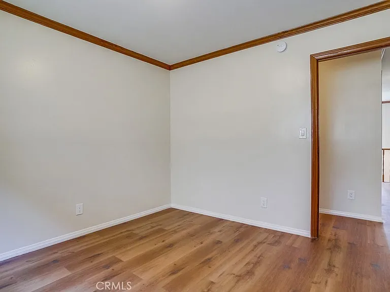 1307 Mackay Ln — Photo 29