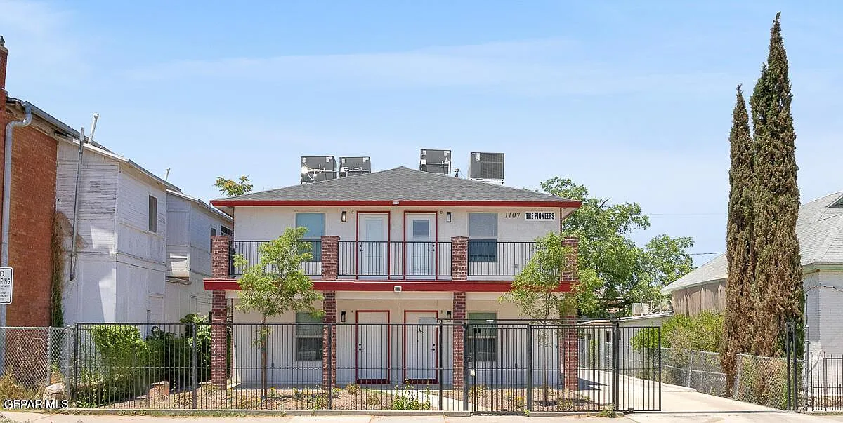 1 bed, 1.0 bath, 576 sqft, $1,100 — Photo 1