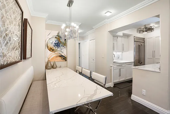 Sold by Compass | media 21