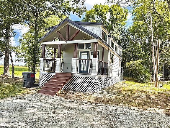 2nd image of 3235 County Road 3365