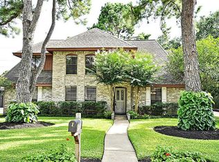 15819 Mesa Gardens Dr, Houston, TX 77095