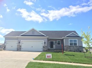 2073 Harvest Ct, Marion, IA 52302