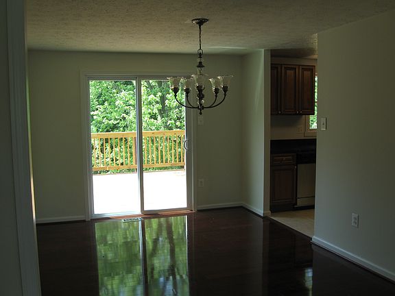 Dining Rm Facing Rear Deck