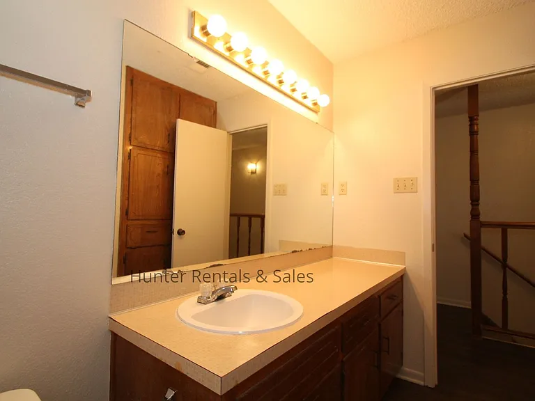 3704C Hereford Ln — Photo 1