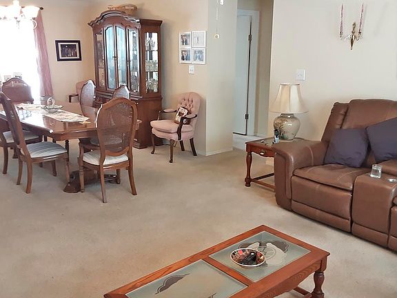 3rd image of 716 Bamboo Palm Way #871