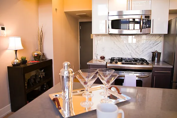 Sold by aptsandlofts.com | media 6