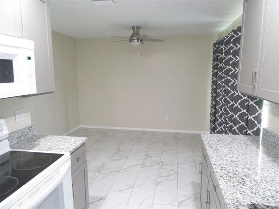 4th image of 23029 Alabaster Ave
