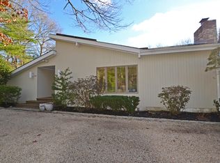 2626 Quogue Riverhead Rd, East Quogue, NY 11942