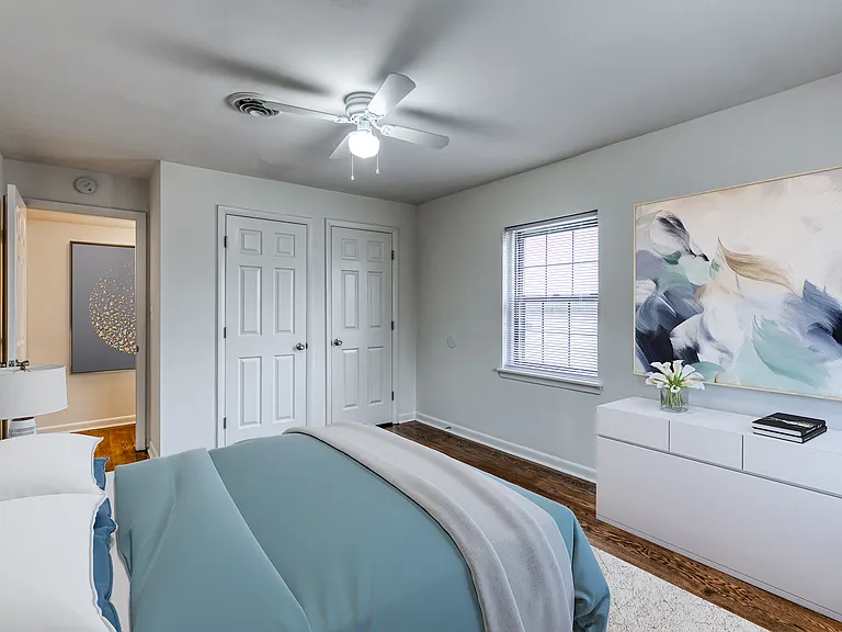 Stansbury Manor Apartments & Townhomes — Photo 5