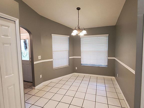 5th image of 25244 SW 18th Ave