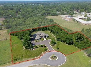 4505 Boncrest W, Clarence, NY 14031