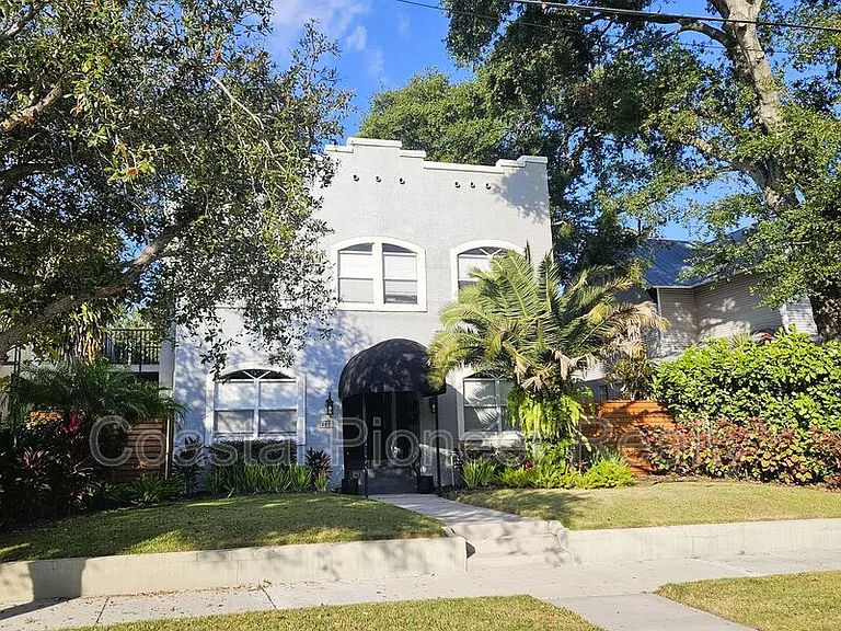 209 S Westland Ave #D — Photo 3