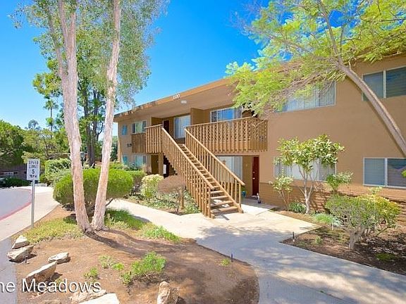2nd image of 1110 Meadow Lake Dr APT 1