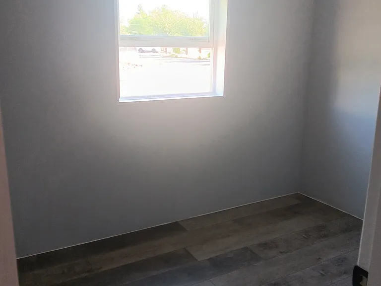 323 Commercial St #3 — Photo 9