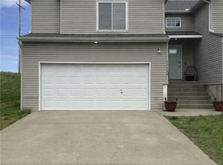 17620 W 111th Pl, Olathe, KS 66061