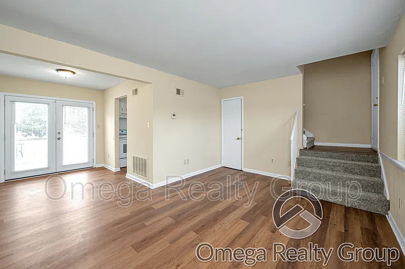 2 bed, 1.0 bath, 900 sqft, $650 — Photo 4