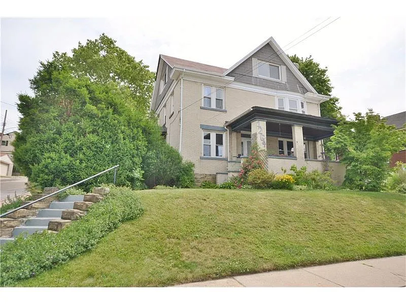 1264 Wisconsin Ave photo 1