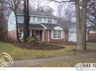 14481 Fairway St, Livonia, MI 48154