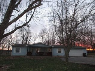 8924 N Miami Ridge Rd, Columbus, IN 47201