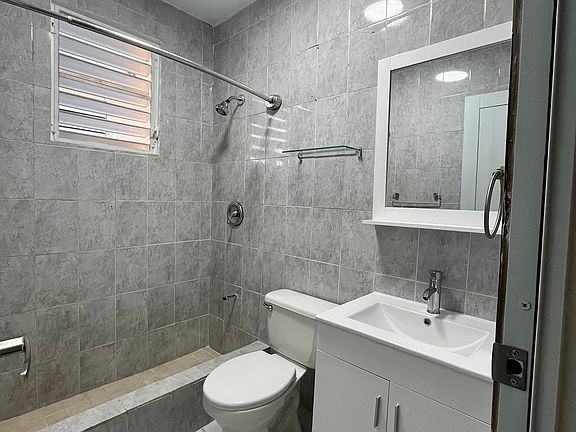 4th image of 1339 Calle Luna #3