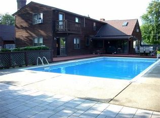 230 Barton Rd, Greenfield, MA 01301