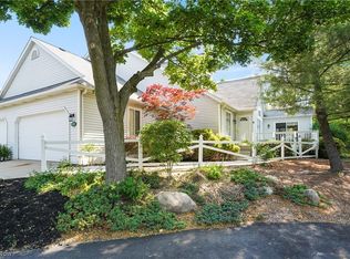 729 Hunters Trl #80, Akron, OH 44313