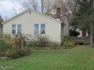 13172 Michigan Ave, Union, MI 49130