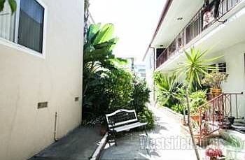 1st image of 926 S Bedford St APT 5