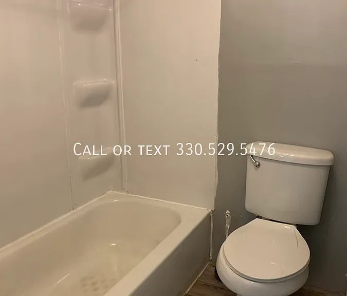 111 Maple Ave SE — Photo 8