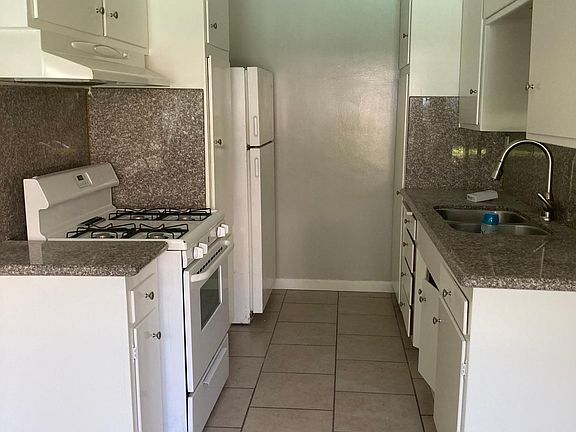 5th image of 1120 E 2nd St #4