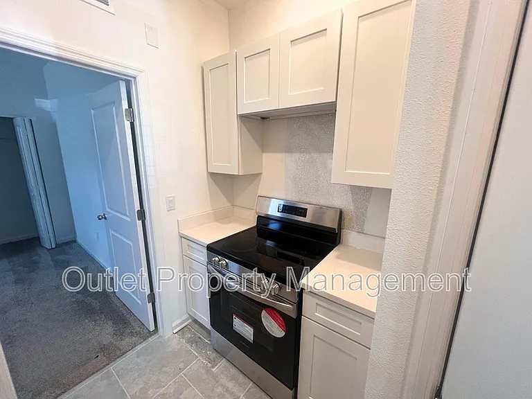1521 Peach Creek Dr #1521B — Photo 5