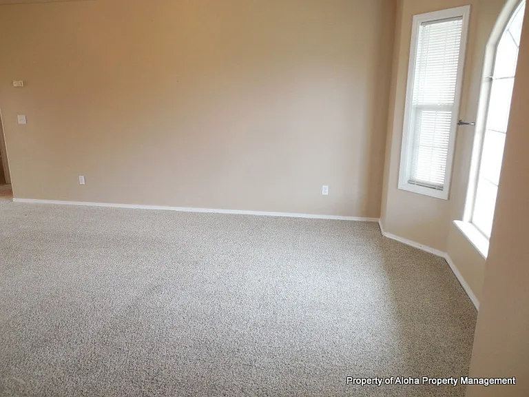 5514 Buckboard Ave — Photo 4
