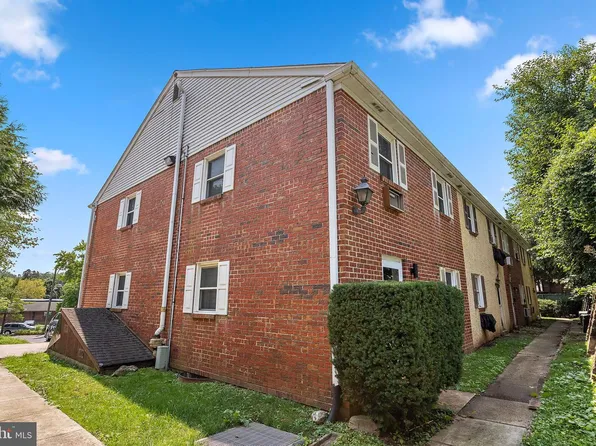 112 Railroad Ave #1, West Grove, PA 19390