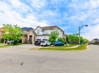 1256 Jezero Cres, Oakville, ON L6H0B5