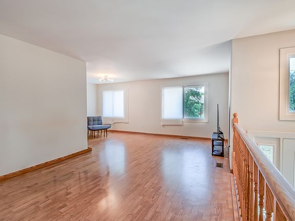 5th image of 1419 Chippewa Trl