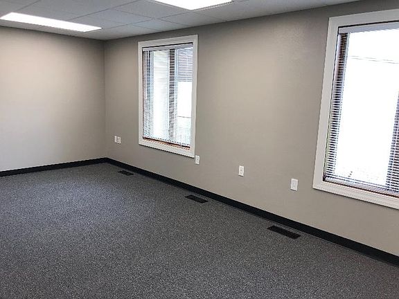5th image of 2101 Broadwater Ave