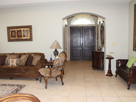 3rd image of 10614 Kirby Dr