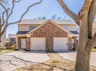1602 Maybrook Ct, Arlington, TX 76014