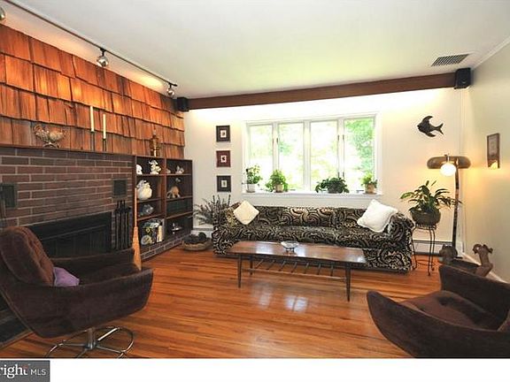 4th image of 26 Wrick Ave