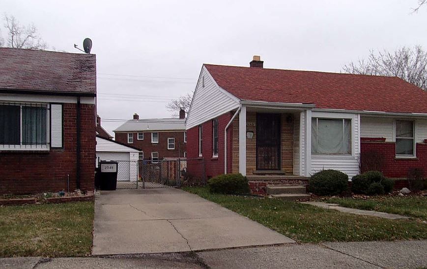 2nd image of 20421 Ward St