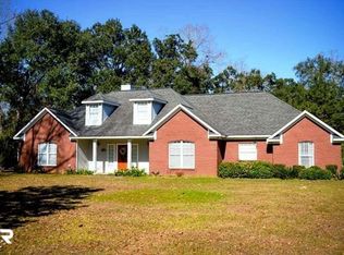 8415 Dixon Rd, Bay Minette, AL 36507
