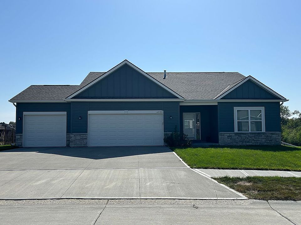 1st image of 4659 N 209th St