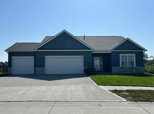 4659 N 209th St, Elkhorn, NE 68022