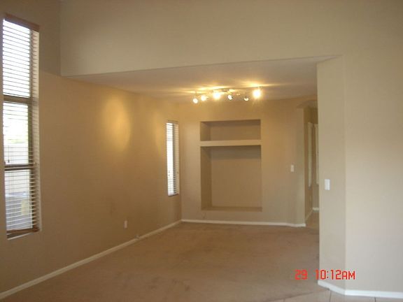 3rd image of 8206 W Voltaire Ave