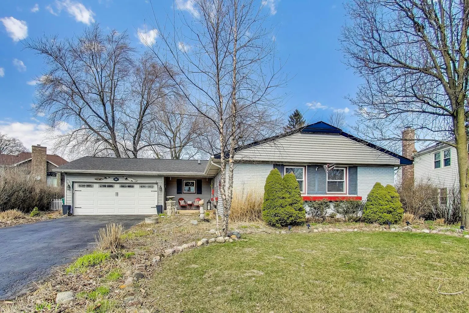 810 Woodhollow Ln photo 1